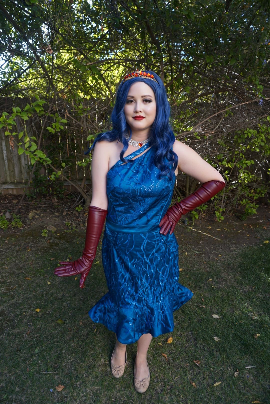 Evie Merchandise, Cosplay & Fan Culture Showcases Creative Community Passion