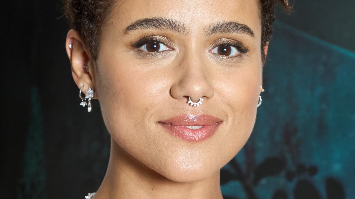 Evies Relationships & Friendships Build Strong Bonds and Teach Life Lessons